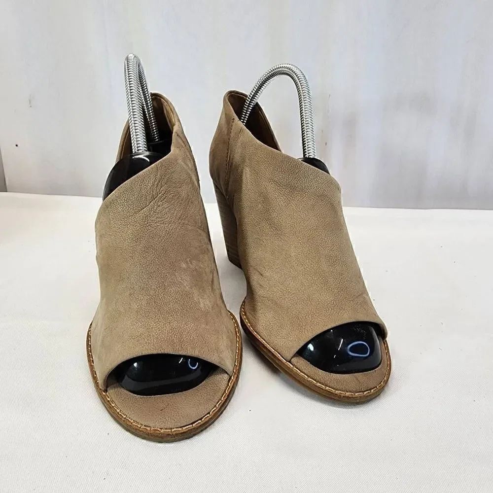 Lucky Brand Women's Jaxy Pump Tan Size 8.5